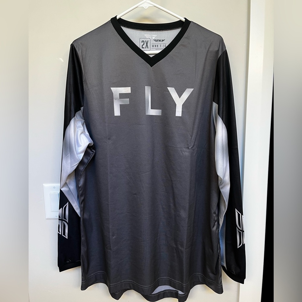 Fly Racing Women’s F16 Jersey- Black size XXL